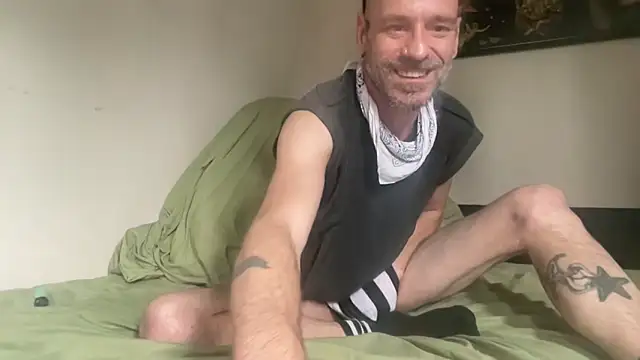 Snapshot of SubtleForest616 chatting on May 2026 07:18:02 PM SubtleForest616 online show from May 2026 07:18:02 PM