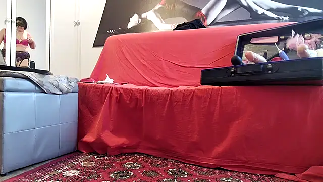 Chanel Noire online show from February 2026 02:11:02 PM