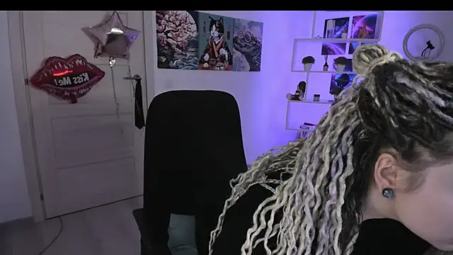 HoneySallyMoore online show from October 2025 07:25:02 PM