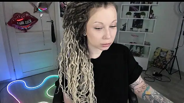 HoneySallyMoore online show from February 2026 03:56:02 PM