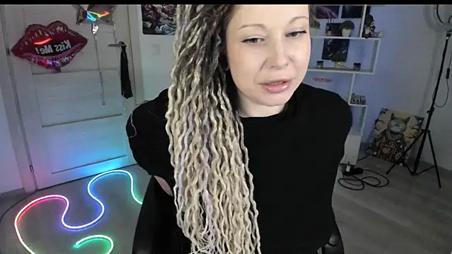 HoneySallyMoore online show from March 2026 04:53:02 PM