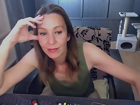 hannaha online show from May 2026 10:32:02 AM