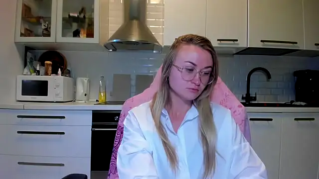 your Goddess Eva online show from October 2025 05:49:02 AM