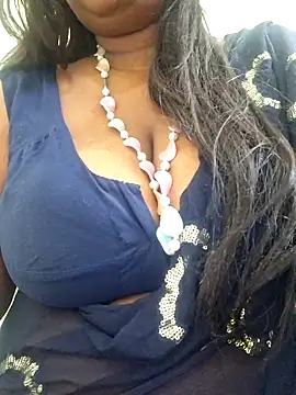 SX-JUHI online show from November 2025 08:40:02 PM