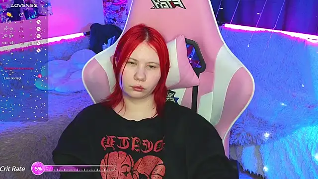 Snapshot of Little_kitsune1707 chatting on March 2025 09:06:02 PM Little kitsune1707 online show from March 2025 09:06:02 PM