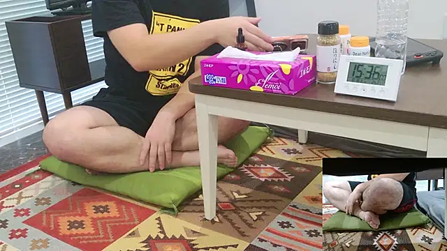 YARASERO-kun online show from October 2025 06:37:01 AM