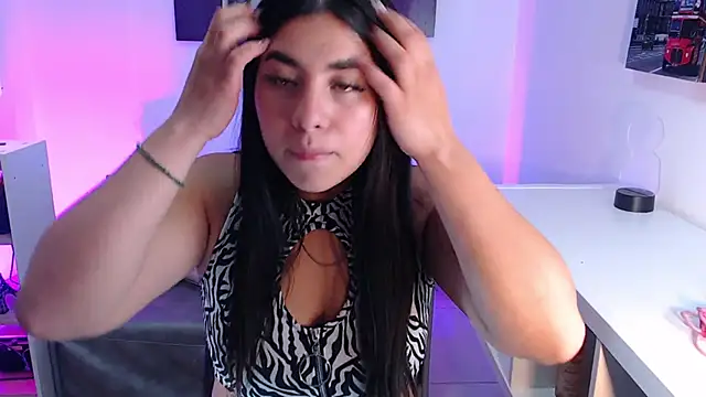 Snapshot of emily_jewell1 chatting on February 2026 11:36:02 AM emily jewell1 online show from February 2026 11:36:02 AM