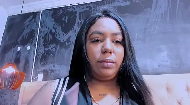 Snapshot of emma_purple_ chatting on March 2025 06:29:01 PM emma purple online show from March 2025 06:29:01 PM