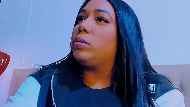 Snapshot of emma_purple_ chatting on March 2025 06:54:02 PM emma purple online show from March 2025 06:54:02 PM