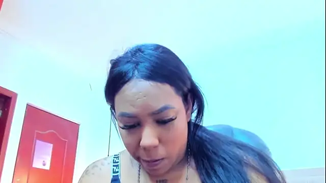 Snapshot of emma_purple_ chatting on September 2025 05:34:02 PM emma purple online show from September 2025 05:34:02 PM