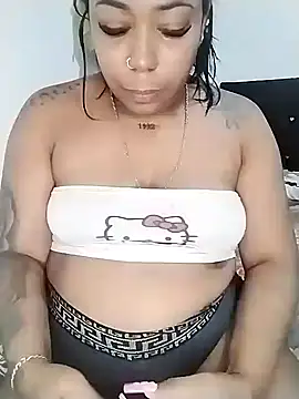 Snapshot of emma_purple_ chatting on November 2025 03:14:02 PM emma purple online show from November 2025 03:14:02 PM