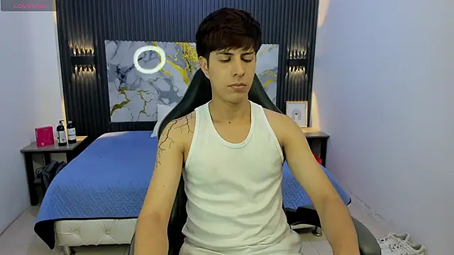 Estiv18  online show from February 2026 04:34:02 AM