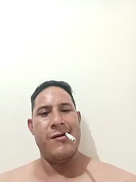 Snapshot of flavio90aaa chatting on September 2025 01:04:01 PM flavio90aaa online show from September 2025 01:04:01 PM