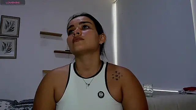 sarita bigbooty  online show from December 2025 09:08:01 PM