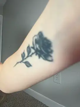 angelicasn0w online show from February 2026 02:47:01 PM