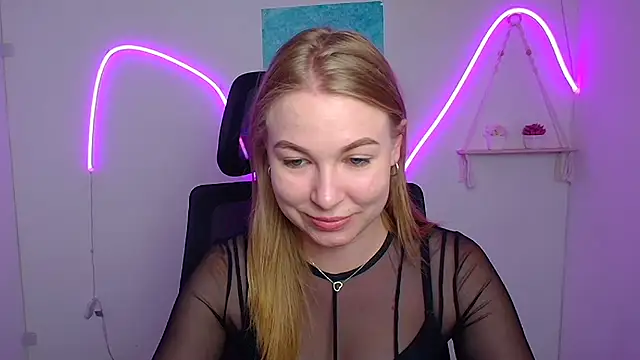 Snapshot of Dana_flowers chatting on July 2026 11:40:01 AM Dana flowers online show from July 2026 11:40:01 AM