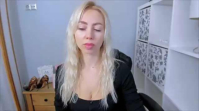 MargaritaRose online show from November 2025 08:20:02 AM