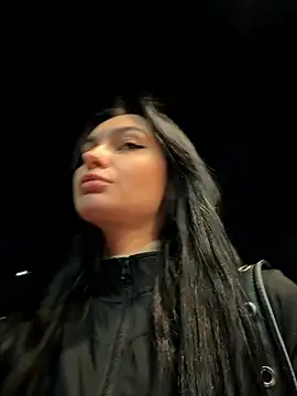 lunalovelee online show from September 2025 01:22:01 PM