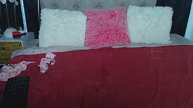 Snapshot of rebeka_kenye chatting on March 2025 12:26:01 AM rebeka kenye online show from March 2025 12:26:01 AM