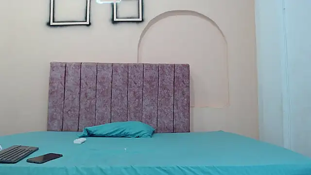 manuel rey online show from September 2025 02:22:02 AM