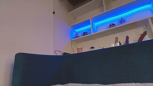 Snapshot of charlotte_bluee chatting on October 2025 12:17:01 PM charlotte bluee online show from October 2025 12:17:01 PM