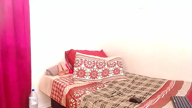 CurvyCutiexx94 online show from November 2025 06:02:02 AM