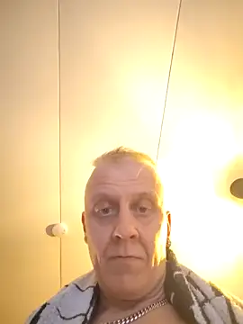 Teemu online show from March 2025 03:41:01 PM