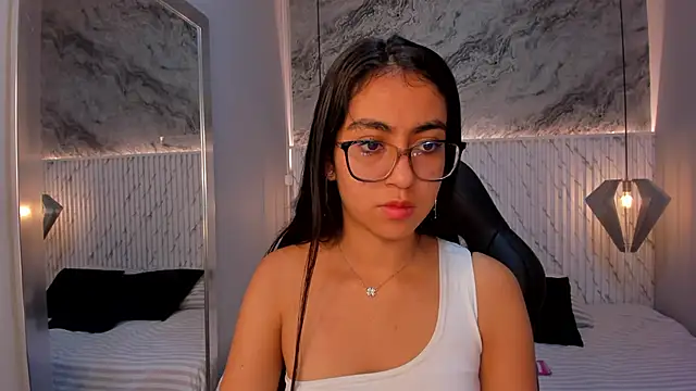 lucelly 15 online show from March 2025 11:41:01 AM