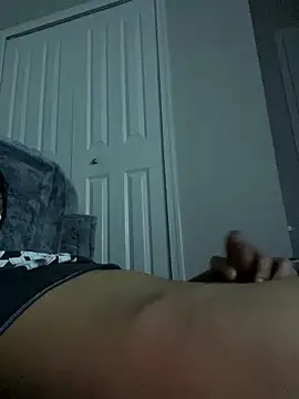 Snapshot of youngbusy chatting on February 2025 03:26:02 AM youngbusy online show from February 2025 03:26:02 AM