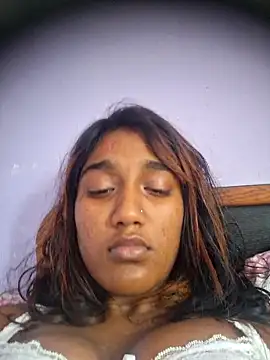 Snapshot of indianpink_lips chatting on April 2026 12:40:01 PM indianpink lips online show from April 2026 12:40:01 PM