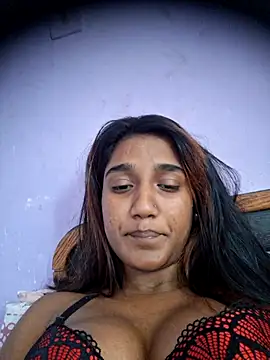 Snapshot of indianpink_lips chatting on May 2026 11:17:01 AM indianpink lips online show from May 2026 11:17:01 AM