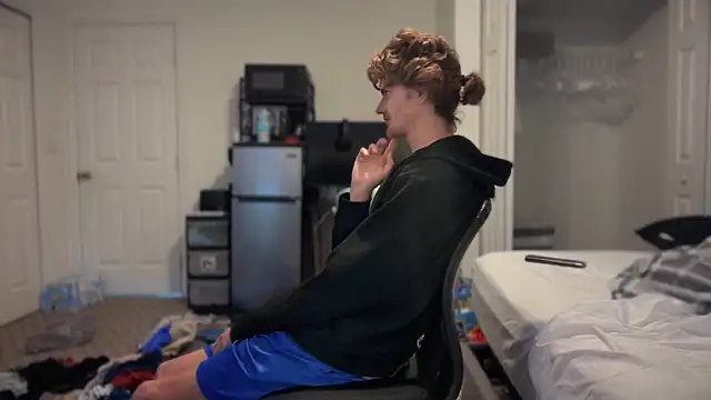 Snapshot of greekmythics chatting on November 2025 01:31:01 PM greekmythics online show from November 2025 01:31:01 PM