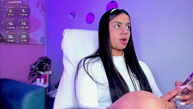 Bella walker  online show from September 2025 08:14:01 PM