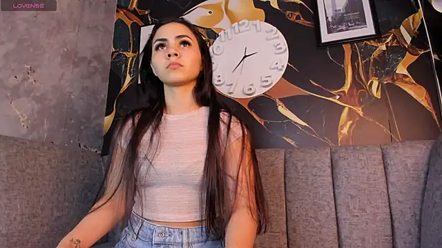 Natty roberts  online show from February 2025 07:56:02 PM