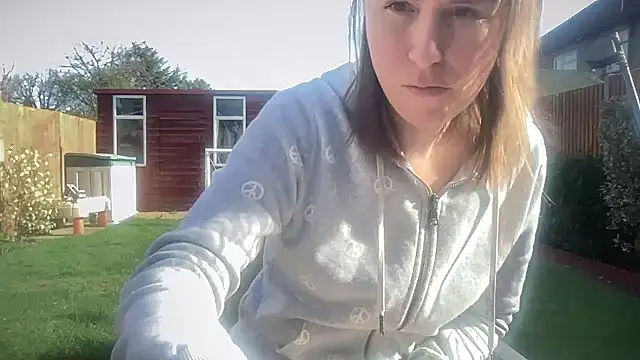 eatmypie69 online show from March 2026 10:22:02 AM