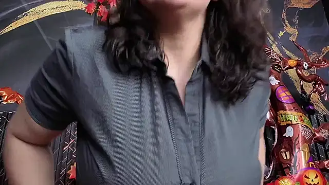 Snapshot of AmandaKovich chatting on October 2025 07:27:02 PM AmandaKovich online show from October 2025 07:27:02 PM