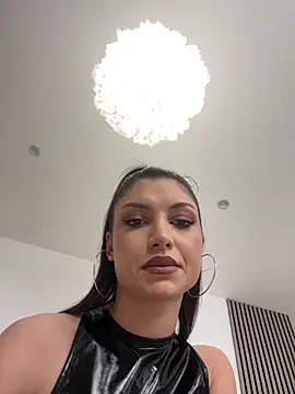 Snapshot of VanessaOssry chatting on February 2026 06:49:02 PM VanessaOssry online show from February 2026 06:49:02 PM