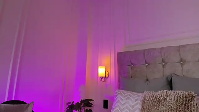 JasmineRoss 1 online show from January 2026 07:05:02 PM