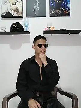 Mr-Eros-Master online show from February 2025 12:41:01 AM