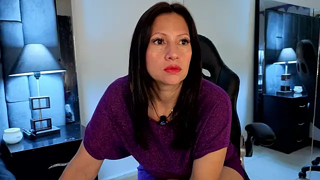 Snapshot of Aisha_Nowak chatting on November 2025 11:16:02 PM Aisha Nowak online show from November 2025 11:16:02 PM