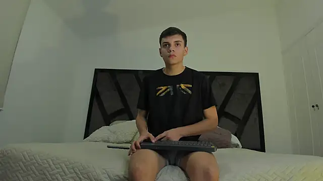 JacobRoberts1 online show from February 2025 04:27:02 AM