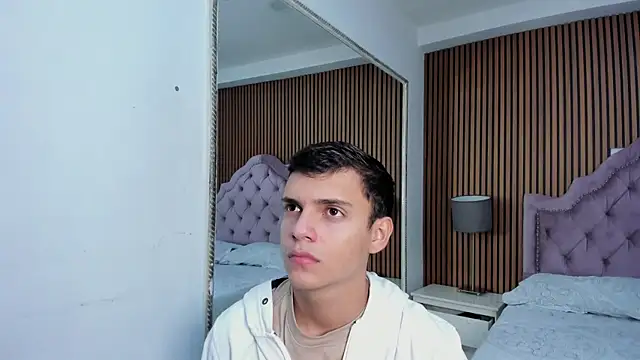 JacobRoberts1 online show from September 2025 01:56:02 PM