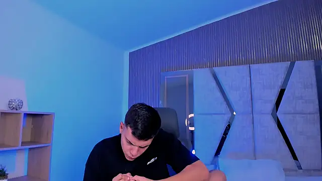 JacobRoberts1 online show from October 2025 09:05:02 PM