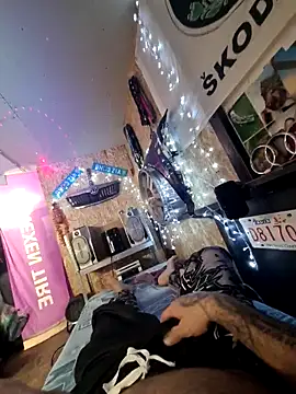 Snapshot of Feca657 chatting on November 2025 11:05:01 PM Feca657 online show from November 2025 11:05:01 PM