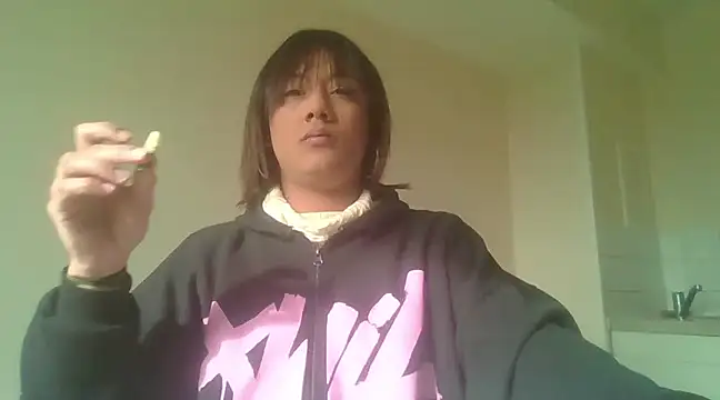 Snapshot of Queenblackx1 chatting on February 2025 11:10:02 AM Queenblackx1 online show from February 2025 11:10:02 AM