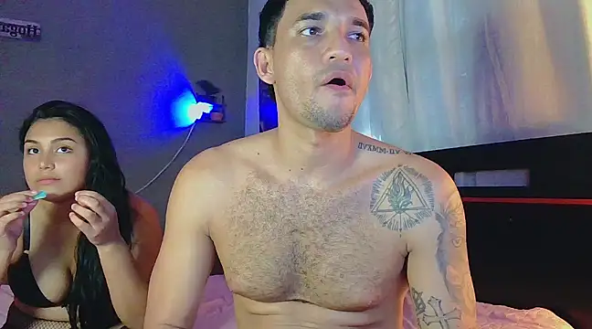 Snapshot of Reina_paola chatting on February 2025 06:20:01 PM Reina paola online show from February 2025 06:20:01 PM