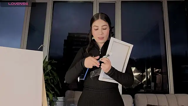 Ivanna West online show from September 2025 10:38:02 AM