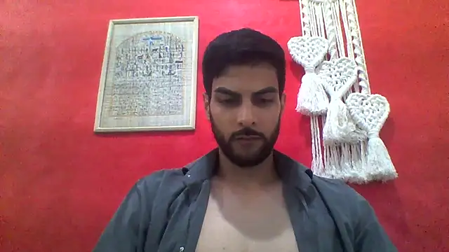 Gabrielteixeira120 online show from June 2026 09:45:01 PM