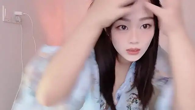 yueyue2003 online show from February 2025 02:43:02 PM