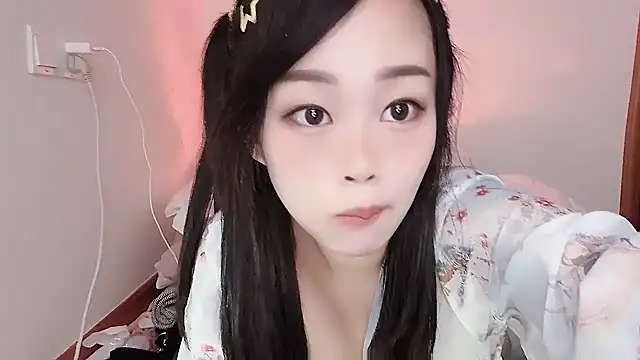 yueyue2003 online show from March 2025 04:56:01 AM
